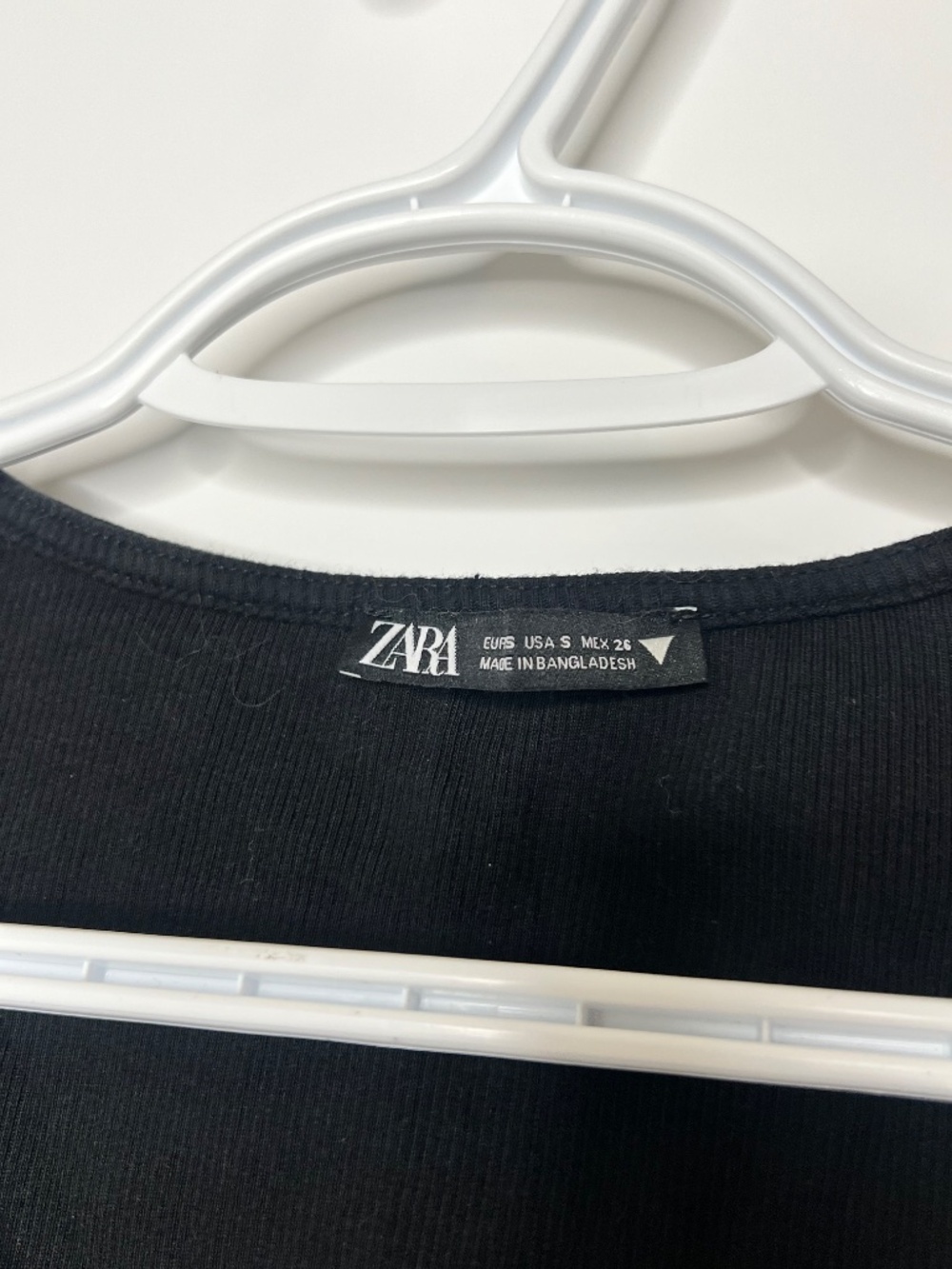 Zara Black Ruffle Sleeve Ruched Crop Top – Size Small - Picture 3 of 5